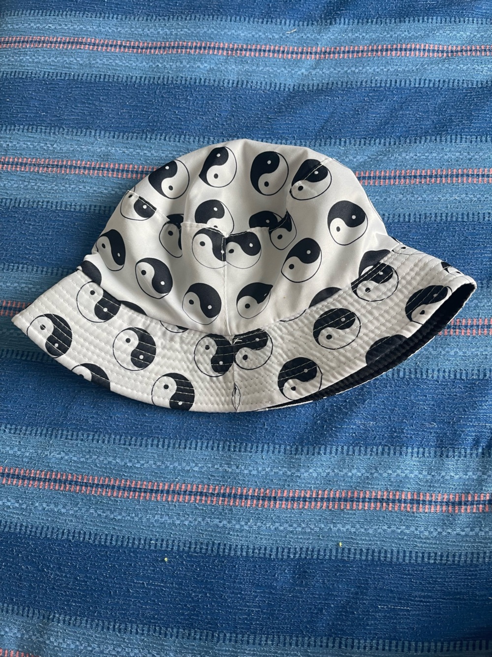 Kids Yin Yang Bucket Hat - Black & White
